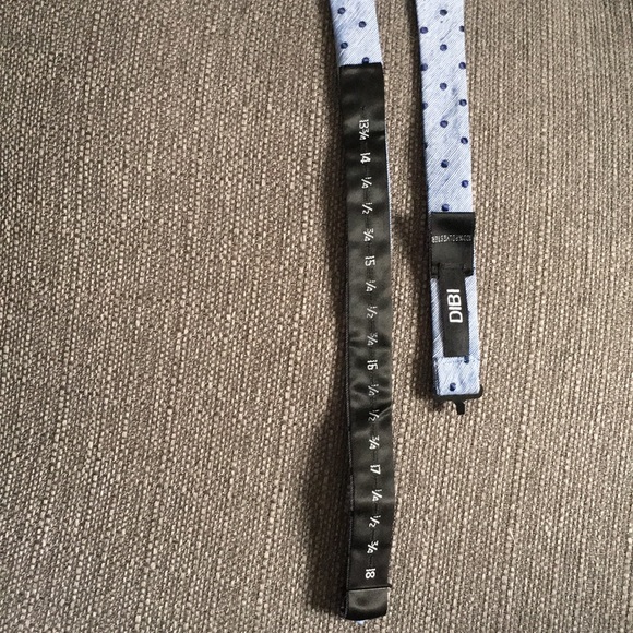 Blue with blue dots bow tie! - Picture 4 of 4